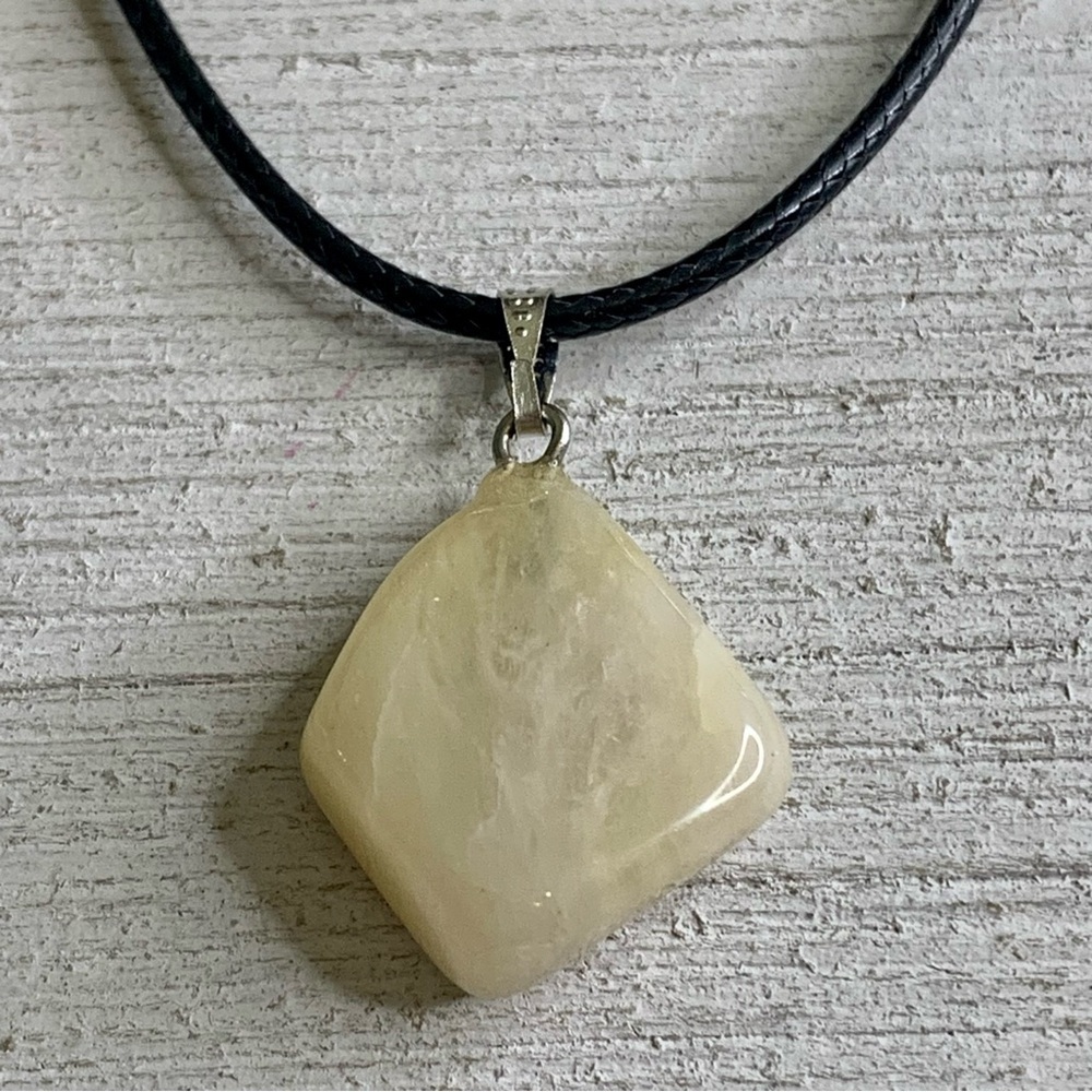 Natural Yellow Calcite Crystal Pendant Necklace Adjustable Cord Chain 20"